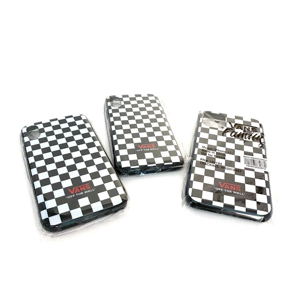 VANS iPhone X-XS, XR , 7/8, 11 Case Checkerboard - Picture 2 of 9